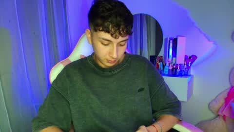 oliveeer online show from May 2026 01:57:16 AM