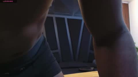 Snapshot of oliver_laurent_ chatting on April 2026 01:16:02 PM OLIVER LAURENT online show from April 2026 01:16:02 PM