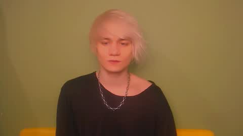 Snapshot of oliver_sweet_ chatting on March 2025 01:47:02 AM Oliver online show from March 2025 01:47:02 AM