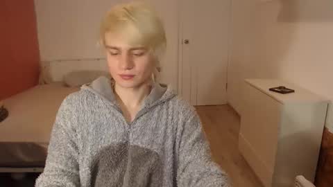 Oliver online show from December 2025 01:57:01 AM