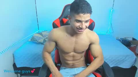 Snapshot of oliver_thompsson chatting on January 2025 04:02:02 AM oliver thompsson online show from January 2025 04:02:02 AM