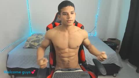 Snapshot of oliver_thompsson chatting on December 2025 09:10:02 PM oliver thompsson online show from December 2025 09:10:02 PM