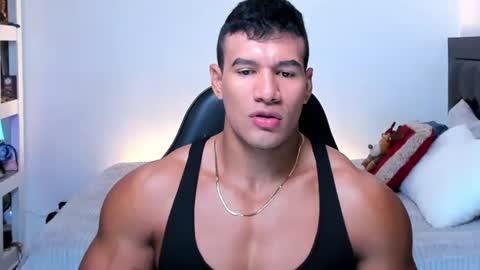 Snapshot of oliver_tommy chatting on September 2025 01:01:01 PM oliver_tommy online show from September 2025 01:01:01 PM