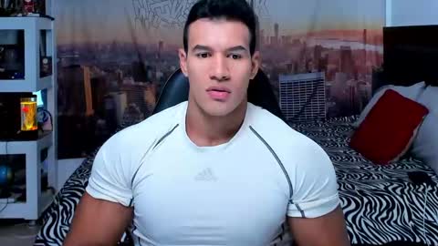 Snapshot of oliver_tommy chatting on October 2025 12:39:01 PM oliver_tommy online show from October 2025 12:39:01 PM