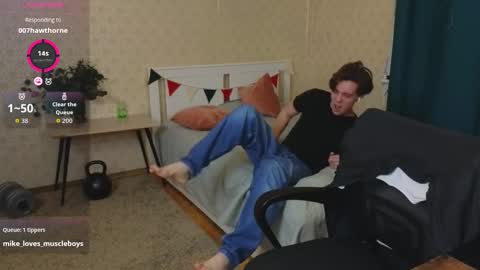 Oliver Evans online show from October 2025 12:41:01 AM