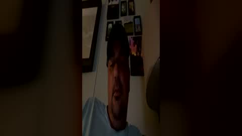 Snapshot of oliverclothesoff1211 chatting on July 2026 01:18:02 AM oliverclothesoff1211 online show from July 2026 01:18:02 AM