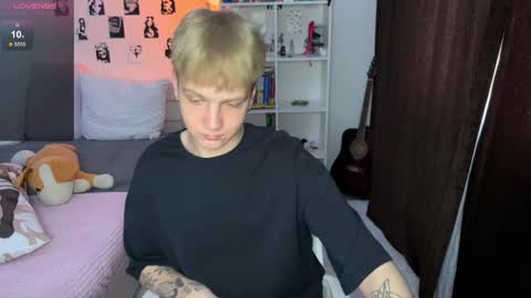 oliver online show from October 2025 10:03:01 AM