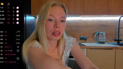 Olivia 3 online show from June 2026 09:09:01 PM