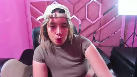  OLIVIA  online show from February 2025 03:32:02 AM