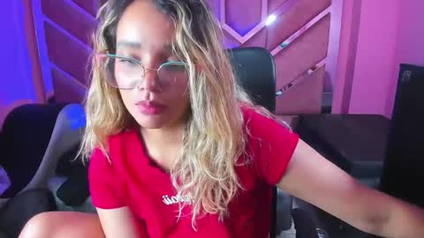  OLIVIA  online show from February 2025 06:50:02 AM