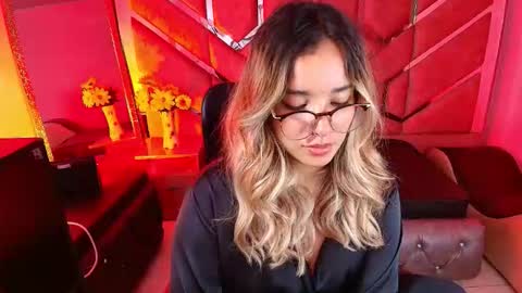  OLIVIA  online show from November 2025 04:55:01 AM