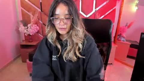 Snapshot of olivia_fox69 chatting on July 2026 04:17:02 AM OLIVIA online show from July 2026 04:17:02 AM