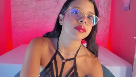 OLIVIA  online show from February 2026 07:26:02 PM