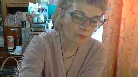 Olivia Mia online show from April 2026 10:18:02 AM