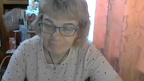 Olivia Mia online show from May 2026 05:57:02 AM
