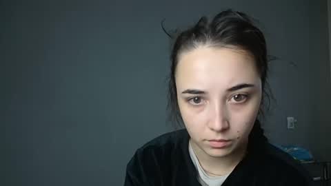 Olivia online show from November 2025 08:37:01 AM