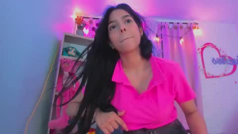 olivia_pretty_ online show from February 2025 07:07:01 PM