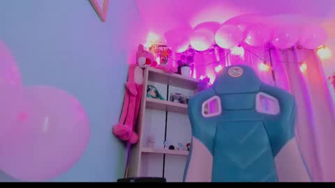 olivia_pretty_ online show from February 2025 12:19:02 AM