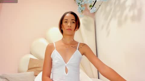 Olivia online show from February 2025 10:52:02 PM