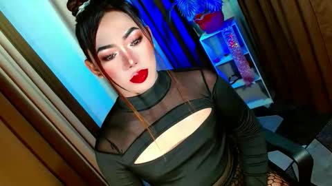 Snapshot of olivia_the_temptress27 chatting on October 2025 07:17:02 AM Miss OLIVIA online show from October 2025 07:17:02 AM