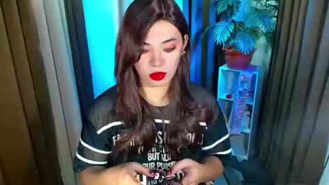 Snapshot of olivia_the_temptress27 chatting on October 2025 06:02:02 AM Miss OLIVIA online show from October 2025 06:02:02 AM