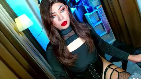 Snapshot of olivia_the_temptress27 chatting on November 2025 08:58:02 AM Miss OLIVIA online show from November 2025 08:58:02 AM