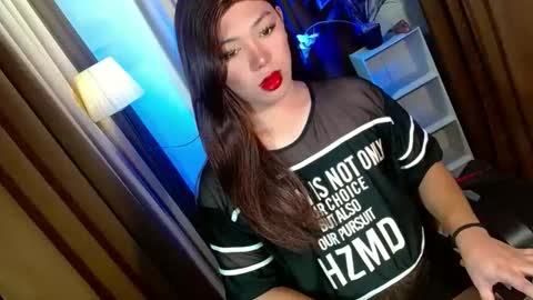 Snapshot of olivia_the_temptress27 chatting on November 2025 10:39:02 AM Miss OLIVIA online show from November 2025 10:39:02 AM