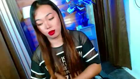 Snapshot of olivia_the_temptress27 chatting on March 2026 06:52:01 AM Miss OLIVIA online show from March 2026 06:52:01 AM