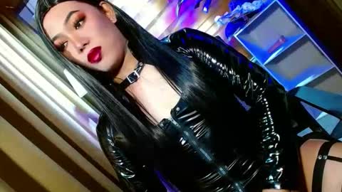 Snapshot of olivia_the_temptress27 chatting on April 2026 06:09:01 AM Miss OLIVIA online show from April 2026 06:09:01 AM