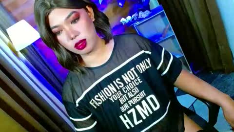 Snapshot of olivia_the_temptress27 chatting on April 2026 12:29:02 PM Miss OLIVIA online show from April 2026 12:29:02 PM