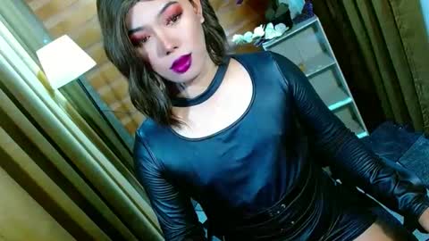 Snapshot of olivia_the_temptress27 chatting on April 2026 09:18:01 AM Miss OLIVIA online show from April 2026 09:18:01 AM