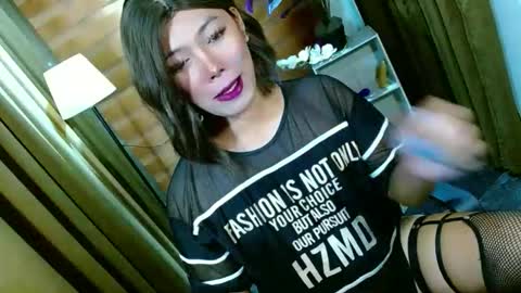 Snapshot of olivia_the_temptress27 chatting on May 2026 09:58:02 AM Miss OLIVIA online show from May 2026 09:58:02 AM