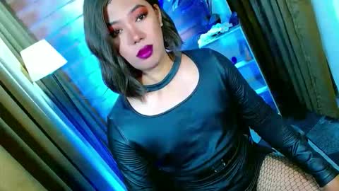 Snapshot of olivia_the_temptress27 chatting on May 2026 07:05:02 AM Miss OLIVIA online show from May 2026 07:05:02 AM