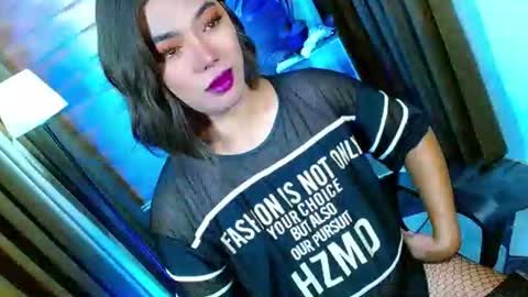 Snapshot of olivia_the_temptress27 chatting on May 2026 07:14:02 AM Miss OLIVIA online show from May 2026 07:14:02 AM