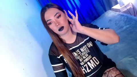 Snapshot of olivia_the_temptress27 chatting on July 2026 05:32:02 AM Miss OLIVIA online show from July 2026 05:32:02 AM