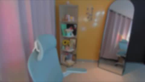 Olivia online show from October 2025 05:41:02 AM