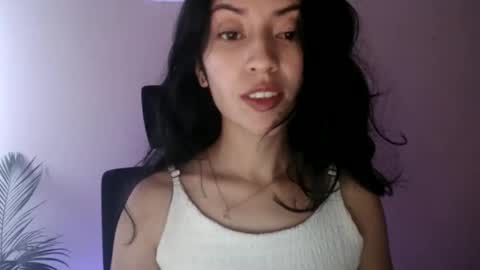 Snapshot of oliviaaa__ chatting on June 2026 05:15:02 PM oliviaaa__ online show from June 2026 05:15:02 PM