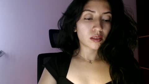 Snapshot of oliviaaa__ chatting on July 2026 05:28:01 PM oliviaaa__ online show from July 2026 05:28:01 PM