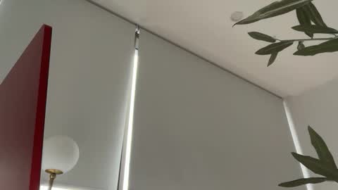 Snapshot of oliviabrookess chatting on November 2025 08:09:01 PM Olivia Brookes online show from November 2025 08:09:01 PM