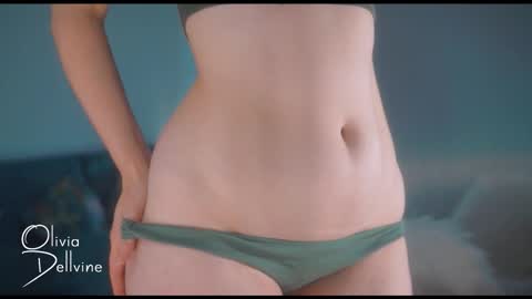 Olivia online show from November 2025 01:27:01 AM