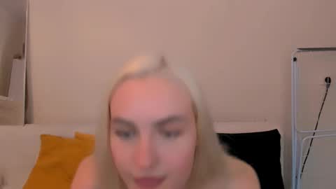 oliviaBeauty online show from October 2025 07:14:01 PM