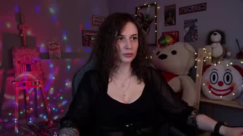 Snapshot of oliviamcclean chatting on May 2026 09:17:02 AM Liv online show from May 2026 09:17:02 AM