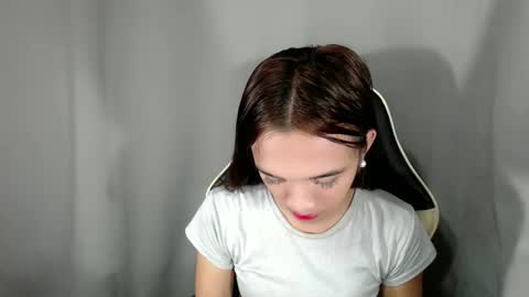 Snapshot of olivianiczxasshieerrraa6 chatting on September 2025 05:27:01 PM NICOLE online show from September 2025 05:27:01 PM