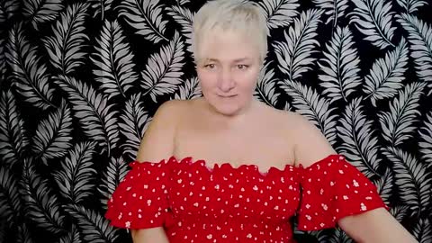 Kelly online show from December 2024 01:43:02 PM