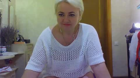 oliviaparadise online show from January 2025 01:05:02 PM