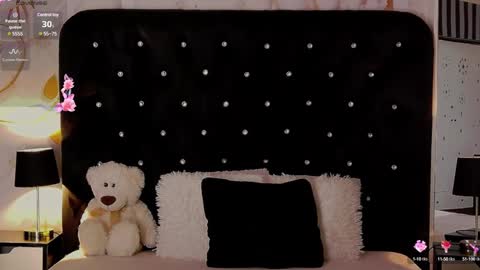 Olivia online show from January 2025 07:52:02 AM