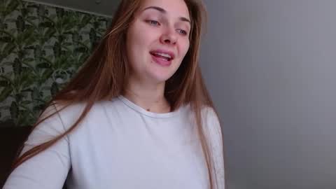 Olivia online show from October 2025 05:22:01 AM