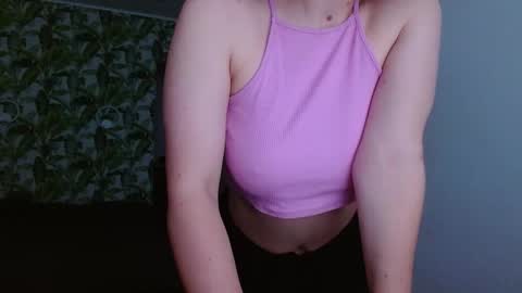 Olivia online show from November 2025 05:24:01 AM