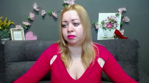 Snapshot of oliviaverr chatting on January 2026 04:45:01 PM Oliviaverr online show from January 2026 04:45:01 PM