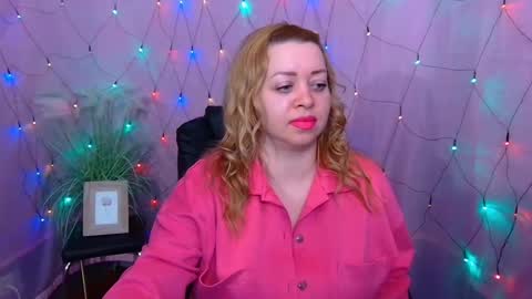 Snapshot of oliviaverr chatting on February 2026 01:14:02 PM Oliviaverr online show from February 2026 01:14:02 PM